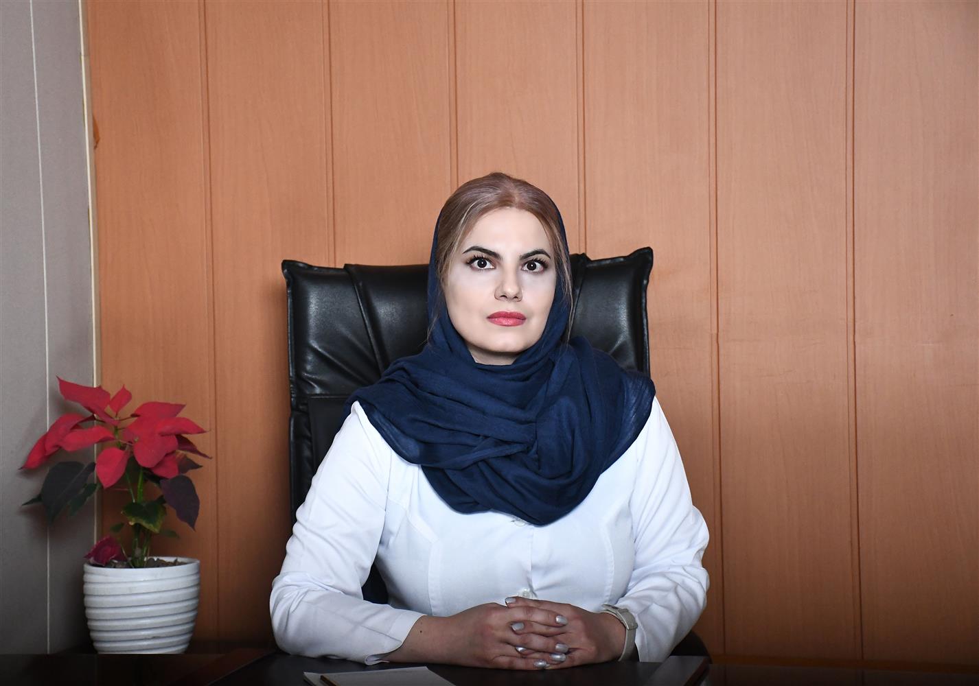 الينا نيكوكار